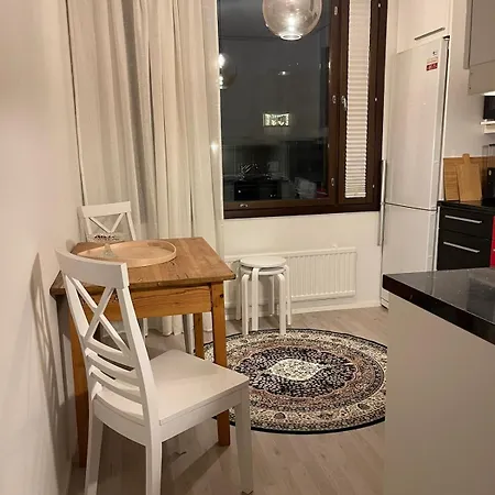 Center - 2br With Sauna, Free Parking 아파트 탐페레